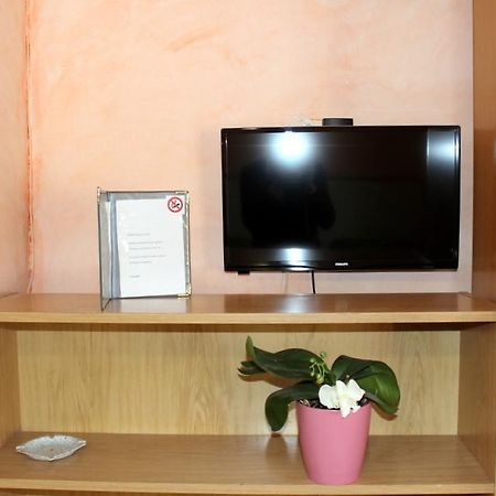 Affittacamere La Noce Chivasso Bagian luar foto