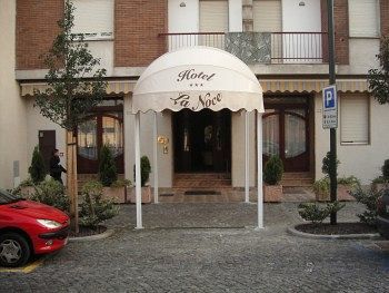 Affittacamere La Noce Chivasso Bagian luar foto